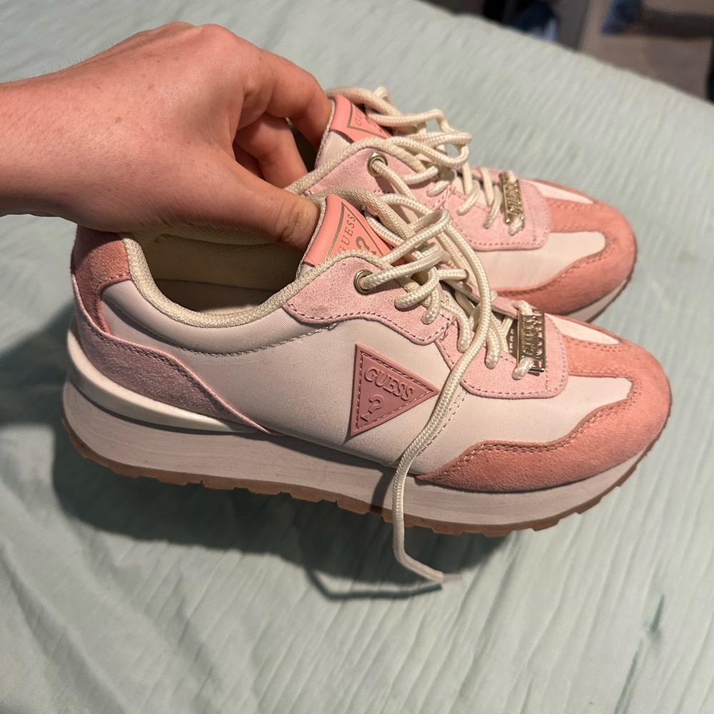 GUESS Women's Pink and Cream Sneakers